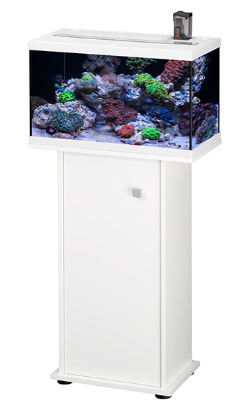 Aquastar_63_marine_weiss_mitMoebel_mInhalt